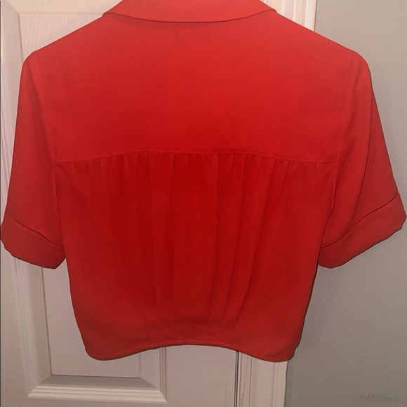 ARITZIA CROP SHIRT - Picture 2 of 3